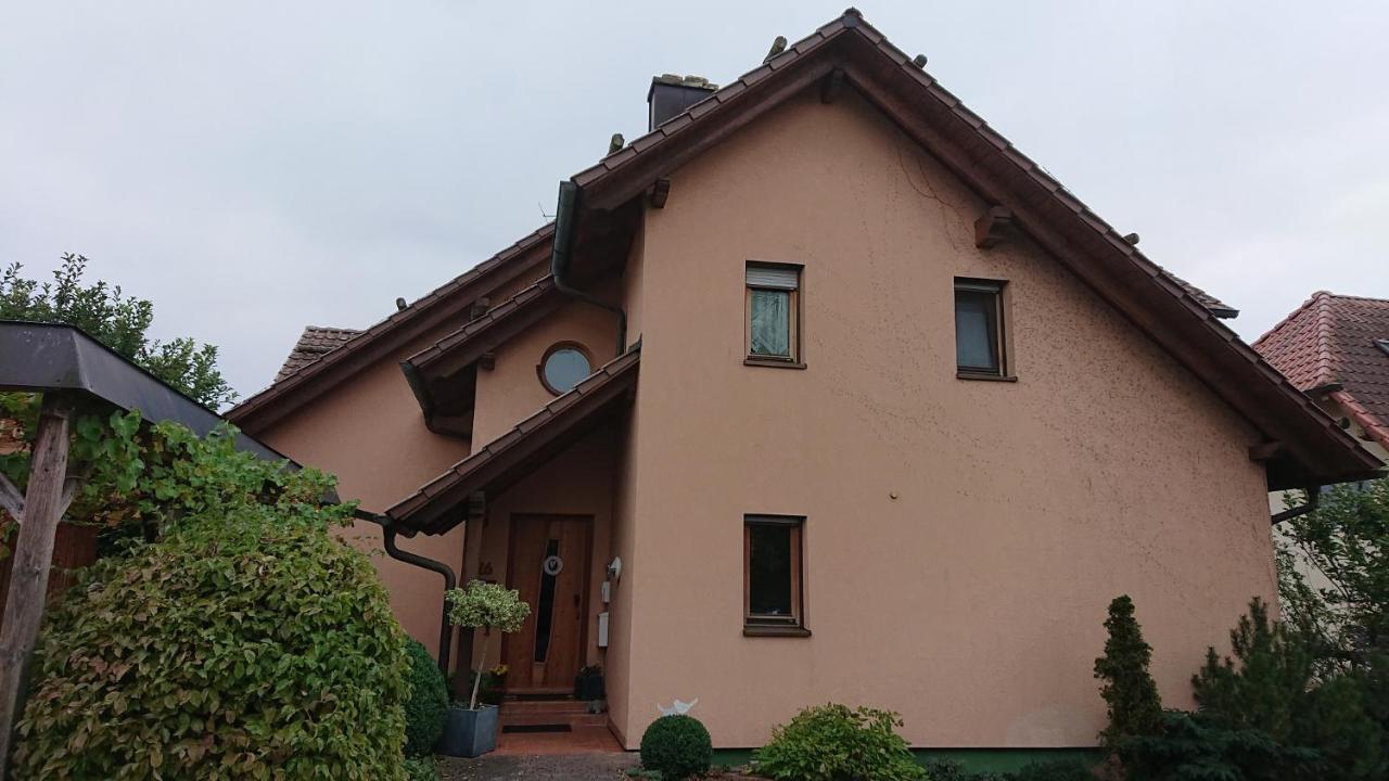 Gemuetliche Ferienwohnung Am Ortsrand 크루즈월타임 외부 사진