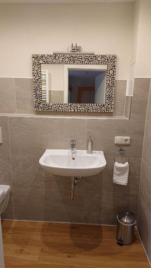 Gemuetliche Ferienwohnung Am Ortsrand 크루즈월타임 외부 사진